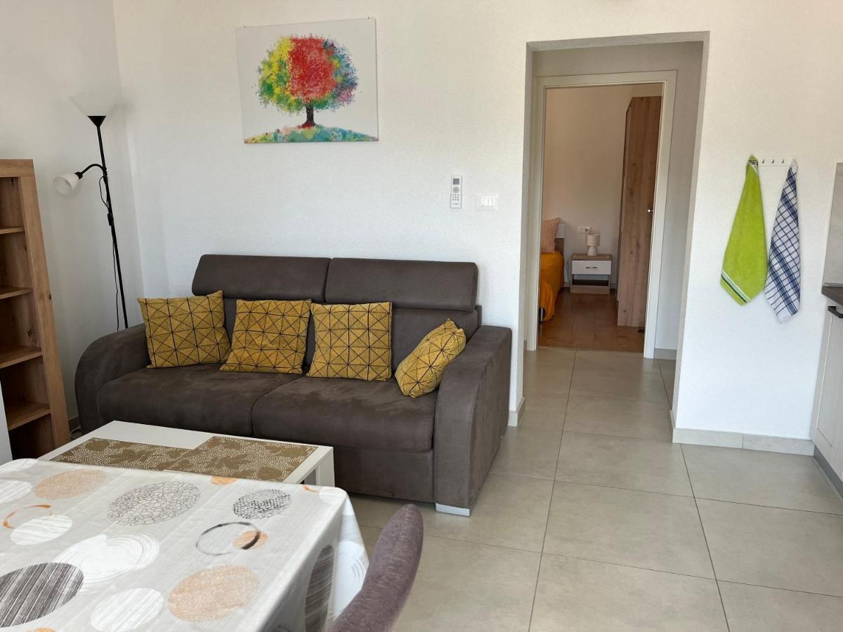 Apartment Zahtila - Pina