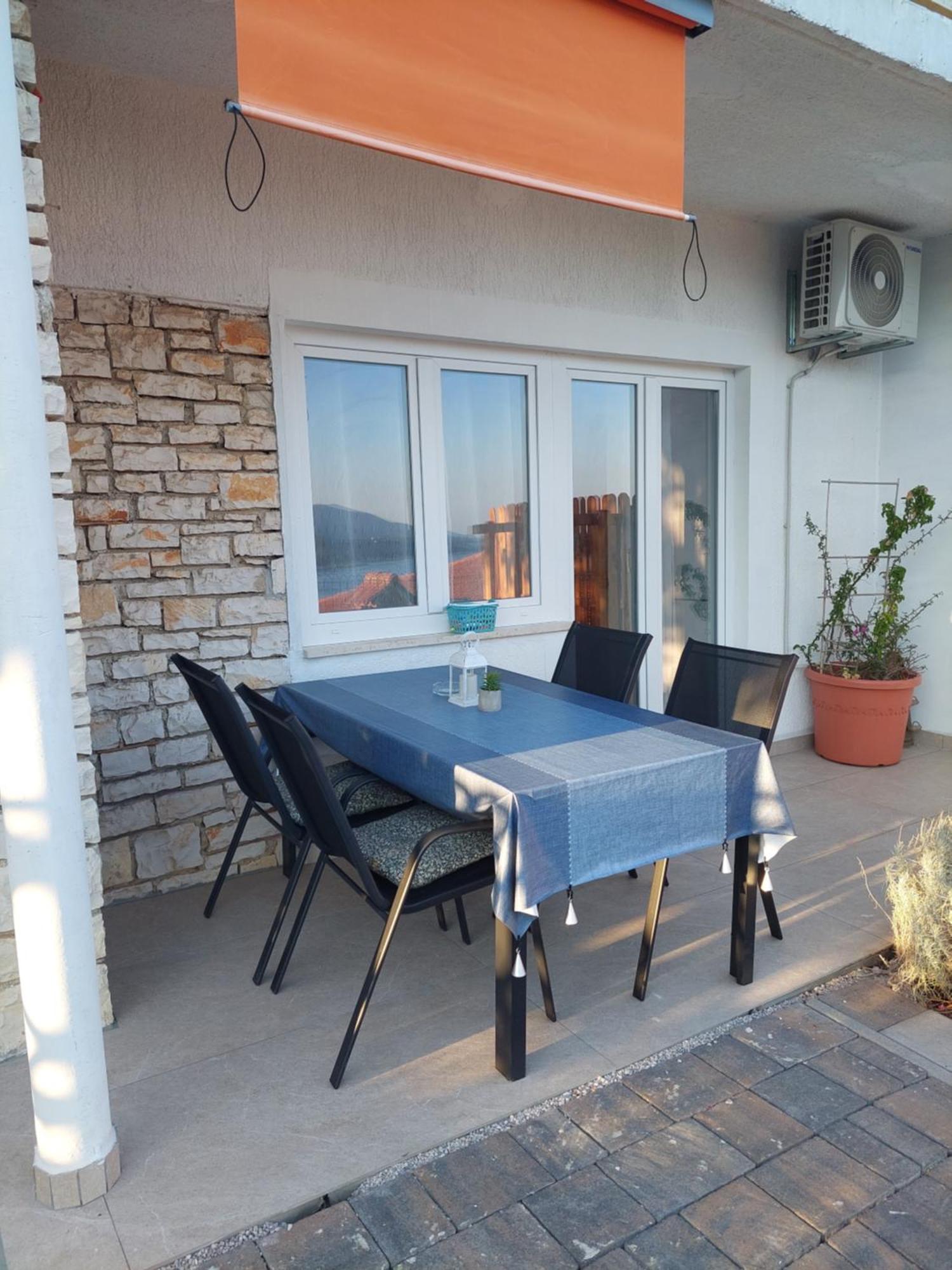 Zahtila - Pina Apartment