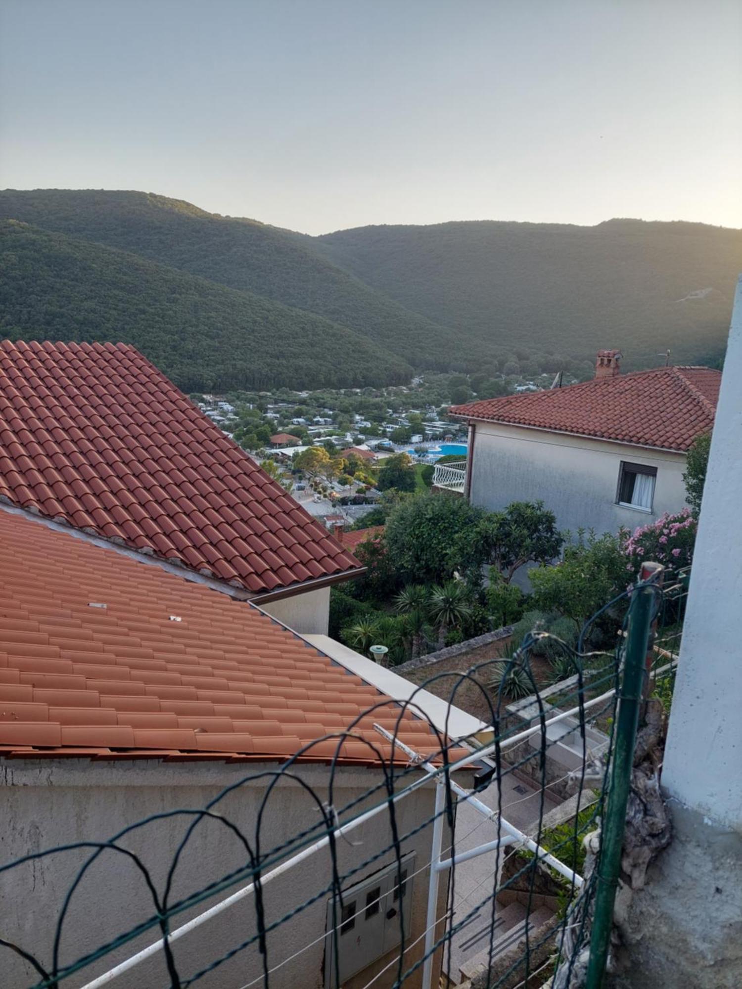 Apartment Zahtila - Pina